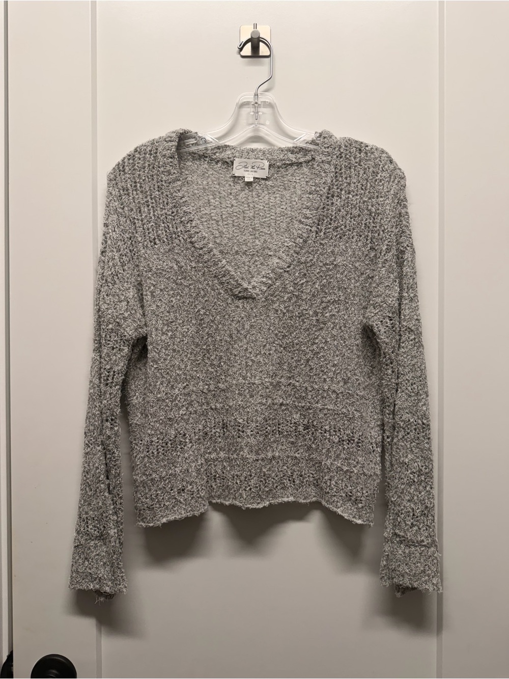 NWOT FEEL THE PIECE Cozy V-Neck Knit Sweater - Gray